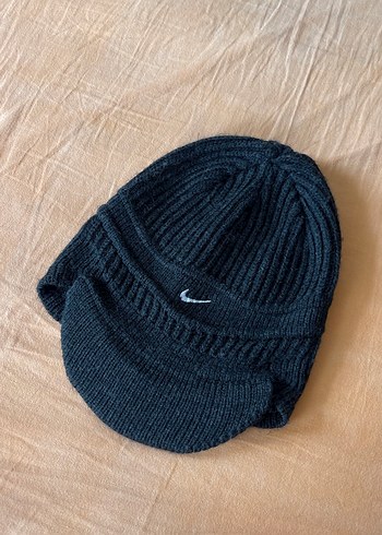 Nike Siyah Orgu Bere