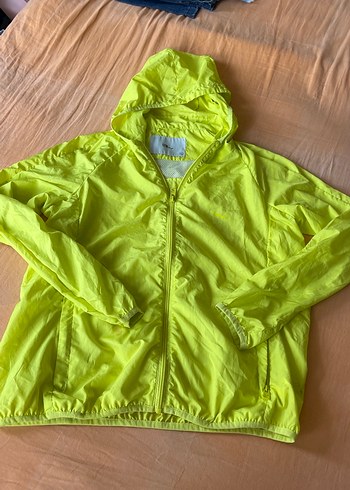 LTB Canli Neon Sari Kapusonlu Hafif Ruzgarlik
