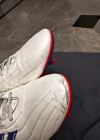 Beyaz adidas Futbol Ayakkabısı - Görsel 9