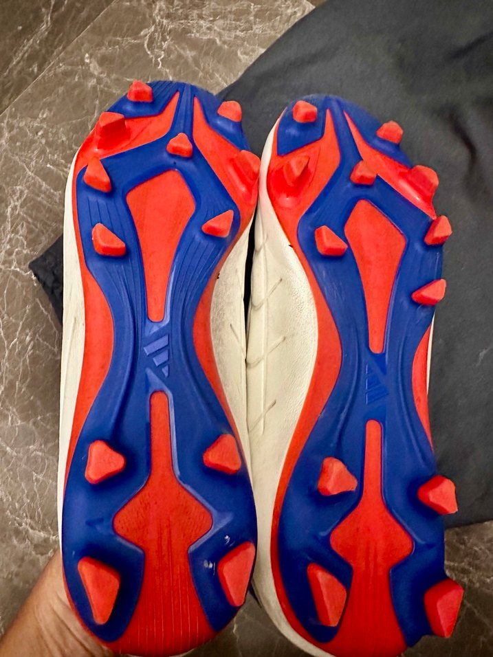 Beyaz adidas  Futbol Ayakkabısı - Görsel 5