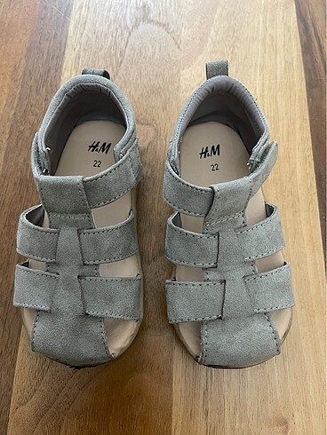 H&M bebek sandalet