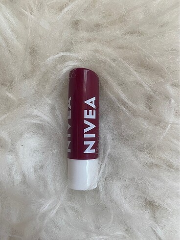 Nivea Böğürtlen Nemlendirici