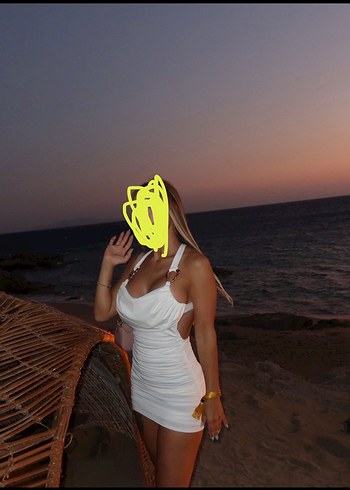 Zara Minimal Beyaz Mini Elbise Yaz Aksamlarinin Sikligi