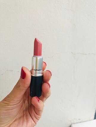 Mac Velvet Teddy ruj