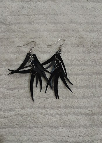 Gotik Mini Boncuklu Siyah Küpeler - Görsel 3