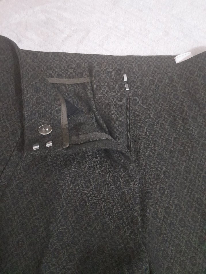 Gri Piliseli Kadın Kumaş Pantolon - Görsel 3