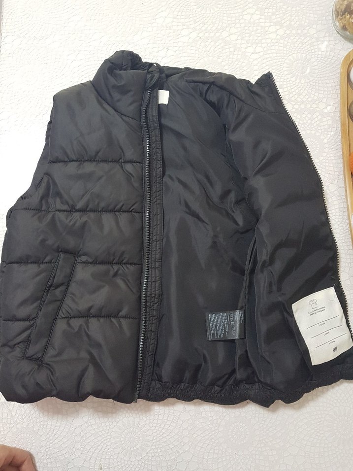 Erkek Çocuk Siyah Fermuarlı Yelek - Görsel 2