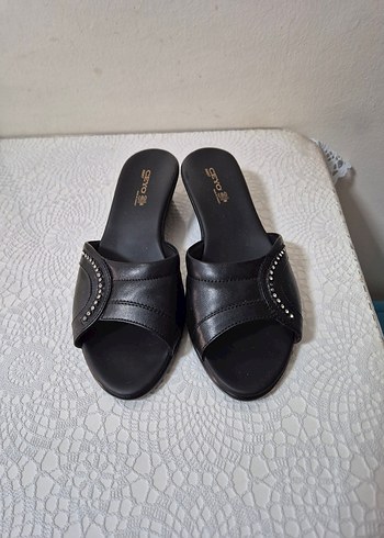 Siyah Rugan Tokalı Kadın Dolgu Topuk Terlik - Görsel 2