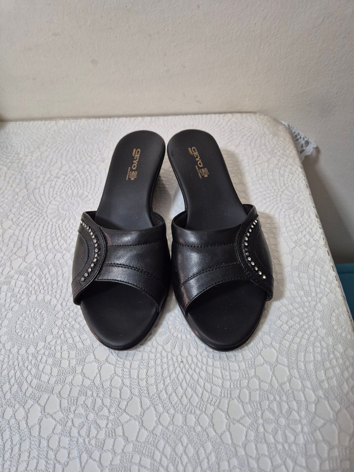 Siyah Rugan Tokalı Kadın Dolgu Topuk Terlik - Görsel 2