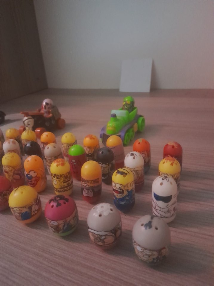 Renkli Mini Aksiyon Figürleri Seti 74 adet - Görsel 2