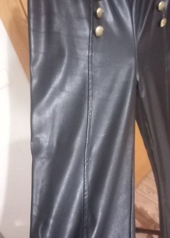 Düğmeli siyah Deri Kadın Pantolon - Görsel 3