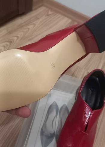 Parlak Kırmızı Kadın Topuklu Bot - Görsel 3