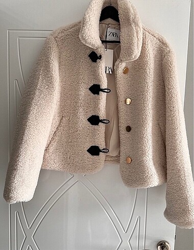 Zara peluş mont