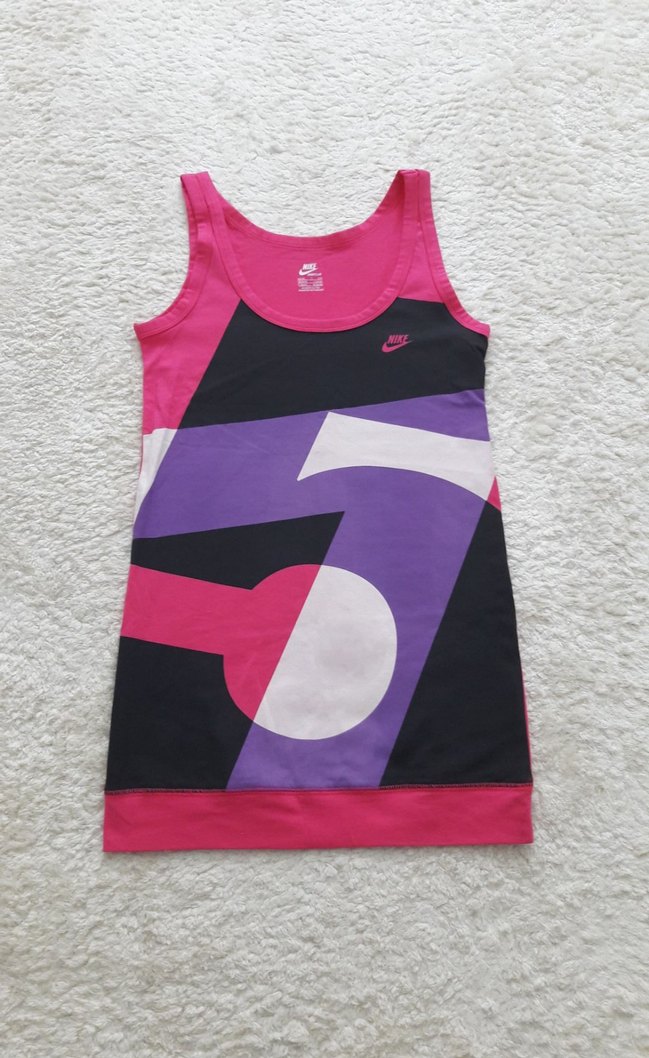 Nike Kadın sporcu atlet - Görsel 2