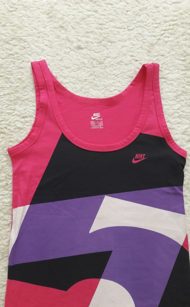 Nike Kadın sporcu atlet - Görsel 5