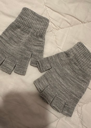 LCW Kız Çocuk Gri Parmaksız Eldiven - Görsel 4