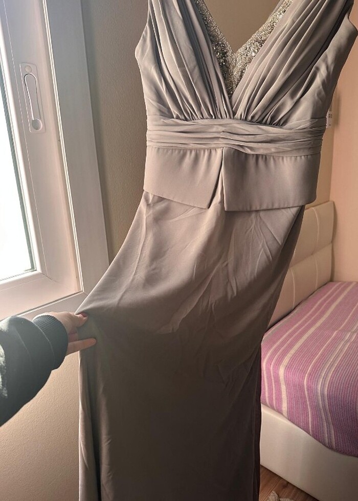 Gümüş renk abiye - Görsel 5