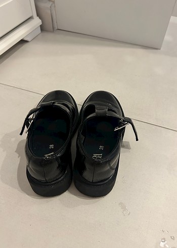 Zara Kız Çocuk Siyah Tokalı Loafer Ayakkabı - Görsel 3