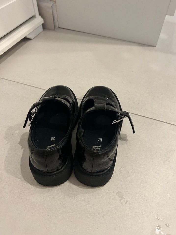 Zara Kız Çocuk Siyah Tokalı Loafer Ayakkabı - Görsel 3