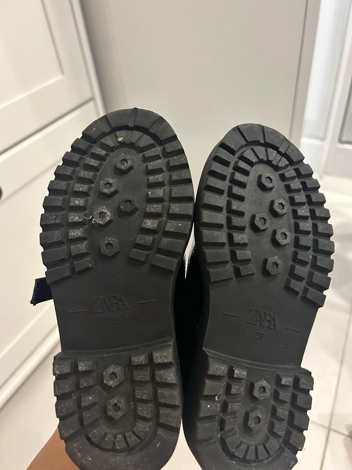 Zara Kız Çocuk Siyah Tokalı Loafer Ayakkabı - Görsel 5