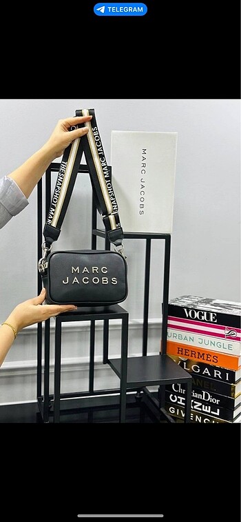 Marc jacobs flasch bag