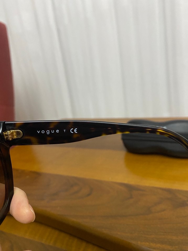 Klasik Şıklık Vogue Kahverengi Gözlük - Görsel 3