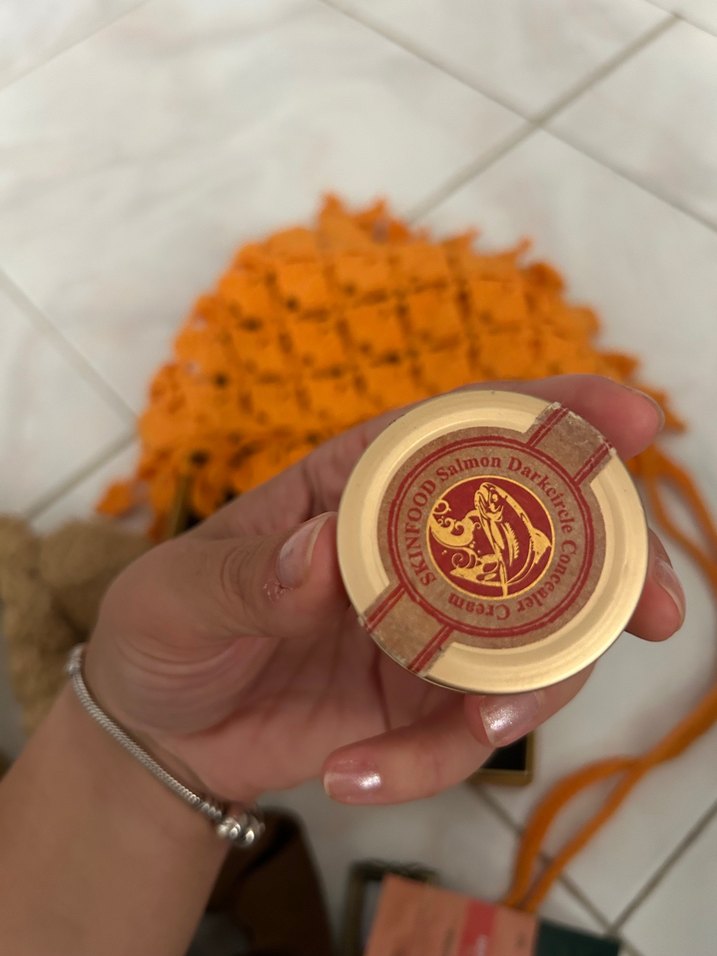 Turuncu Örgü Bandana & Bej Peluş Aksesuar Seti — görsel 7/10