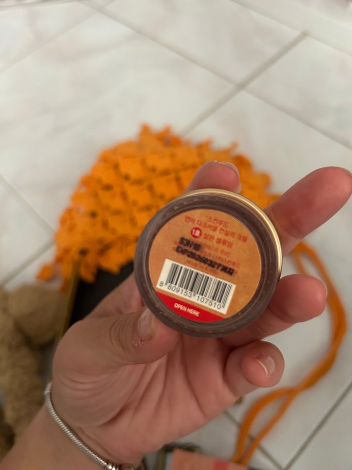 Turuncu Örgü Bandana & Bej Peluş Aksesuar Seti — görsel 9/10