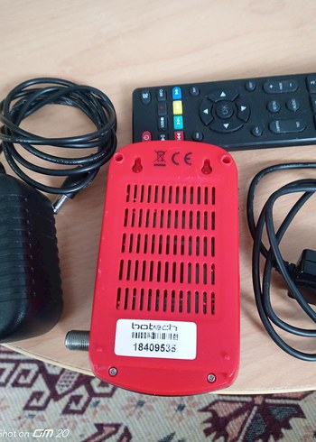 Botech Kırmızı Uydu Alıcısı Kumandalı - Görsel 3