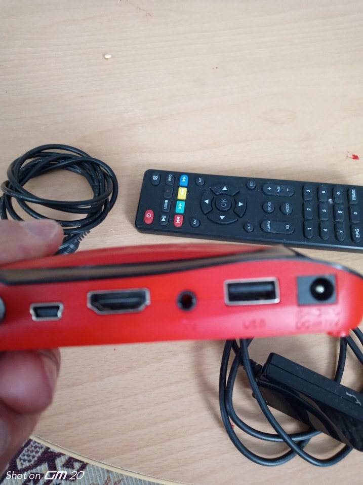 Botech Kırmızı Uydu Alıcısı Kumandalı - Görsel 4