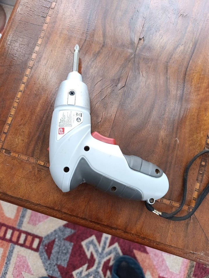 Kablosuz Vidalama Makinesi Beyaz Gri - Görsel 2