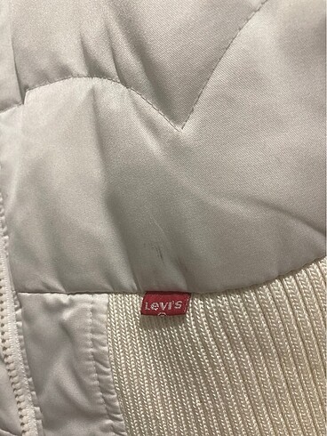 Levis Levis mont