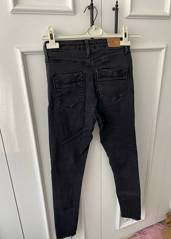 Colin's Kadın Siyah Kemerli Dar Kesim Jean