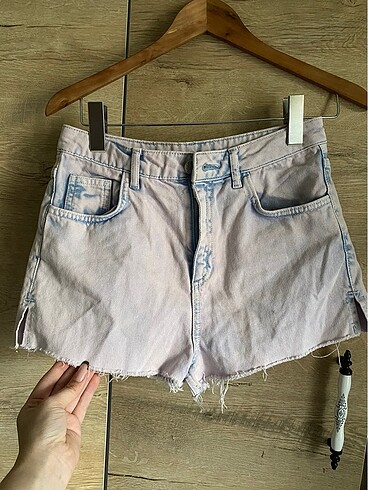 Zara Renki şort BERSHKA