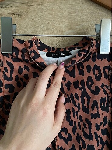 34 Beden Leopar desenli bluz