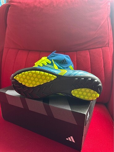 34 Beden mavi Renk Çocuk Adidas krampon