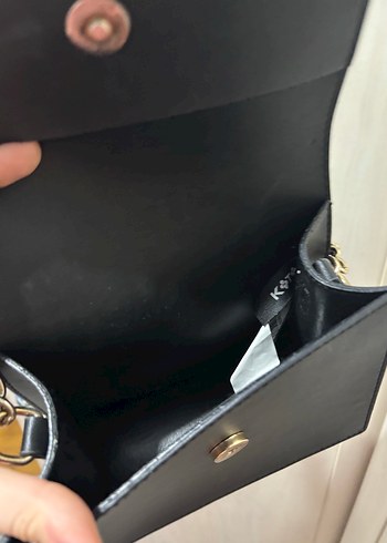 Beden Koton Zincir Detaylı Siyah Çanta