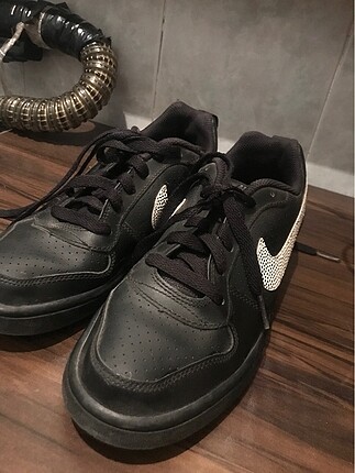 37 Beden siyah Renk nike spor ayakkabı