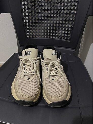 New Balance Ayakkabı