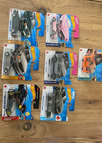 Beden Karışık hot wheels Adet Fiyat için soranız