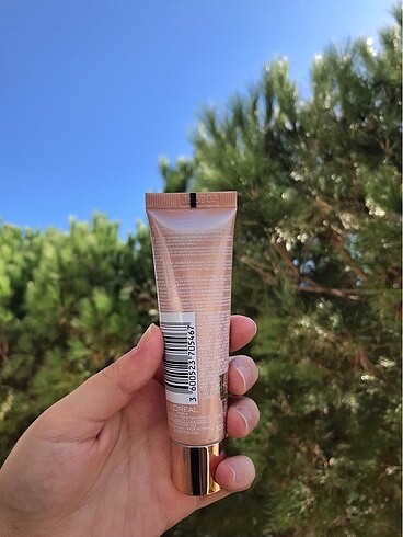 L'Oréal Paris SATILDI