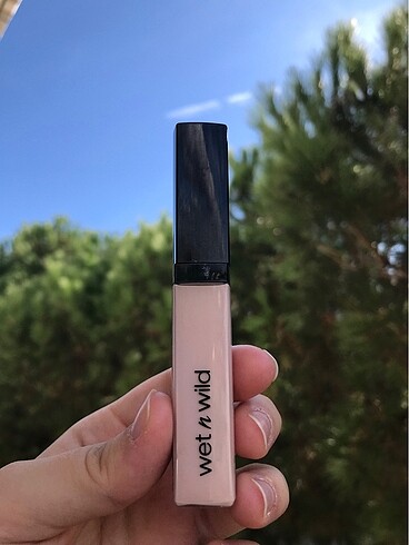 Wet n Wild Kapatıcı