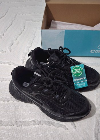 Siyah Kadın Spor Ayakkabı - Görsel 2
