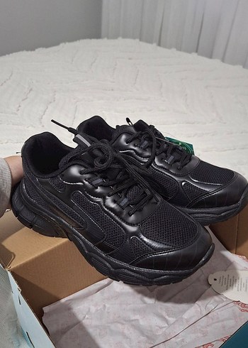 Siyah Kadın Spor Ayakkabı - Görsel 3