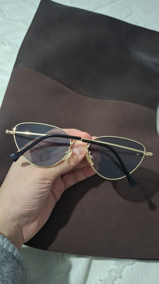 Bej Retro Kadın Gözlüğü - Görsel 3