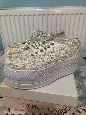 Converse (gelin ayakkabısı)