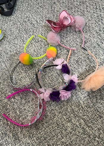 Renkli Bağcıklı ve Çiçekli Çocuk Saç Bantları - Görsel 4