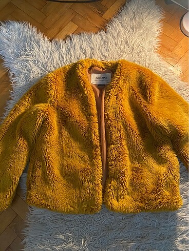 Pull and Bear Pul and beşe kürklü ceket mont