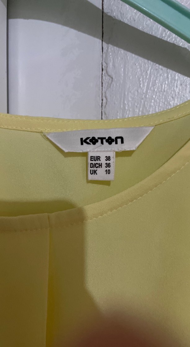 Sarı Kısa Kollu Piliseli Kadın Bluz - Görsel 3