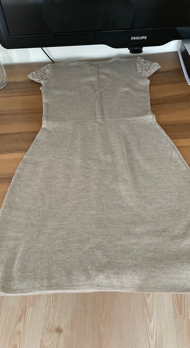 Bej Kısa Kollu Midi Örme Elbise - Görsel 4